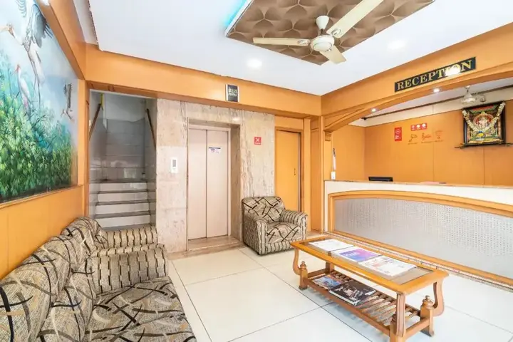 Бангалор: OYO 9633 Hotel Srinidhi Residency