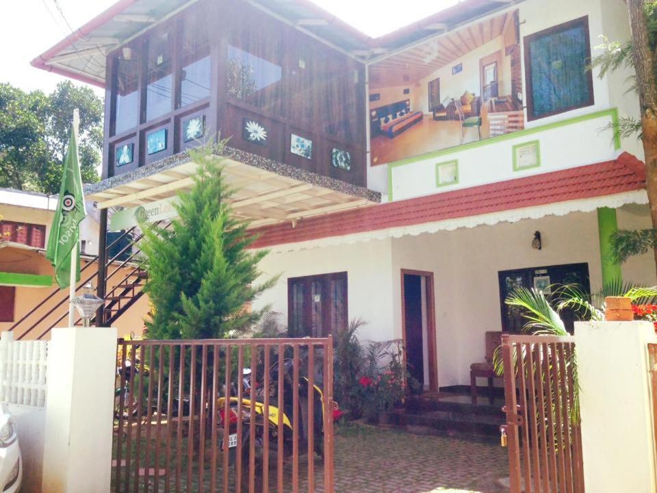 Кумили: Green Leaf Home Stay