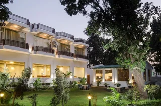 Наинитал: Corbett Condominium Resort