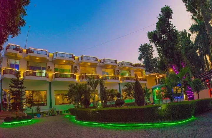 Наинитал: Corbett Condominium Resort