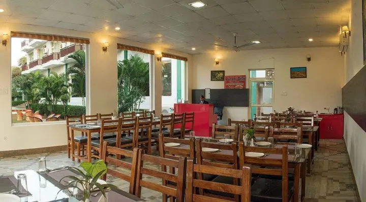 Наинитал: Corbett Condominium Resort