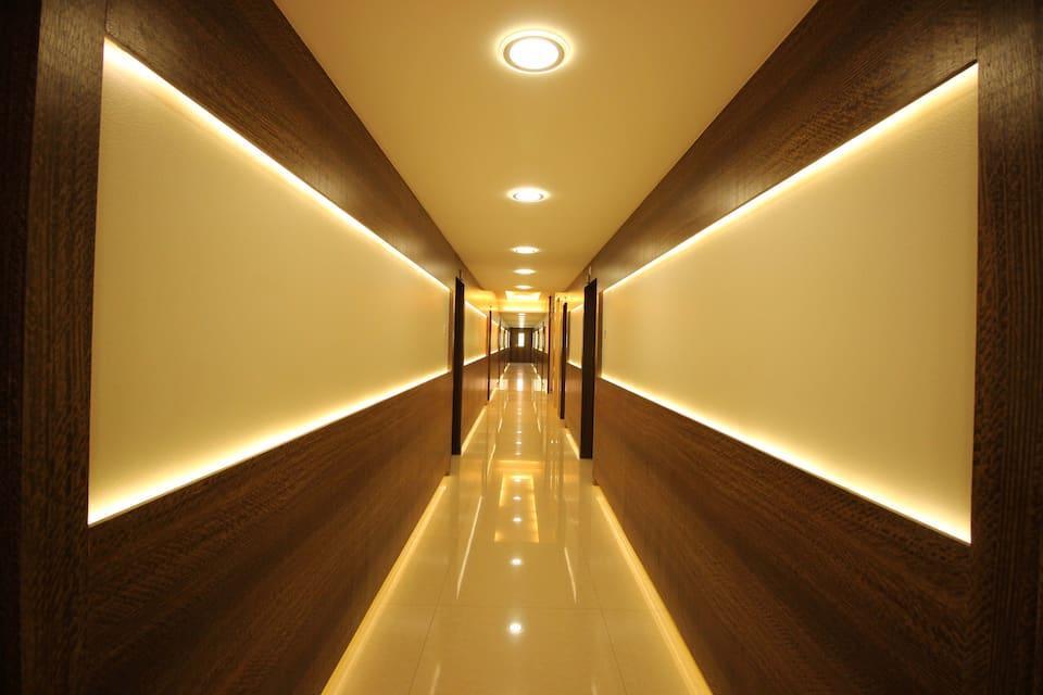 Ширди: Hotel Sai Moreshwar