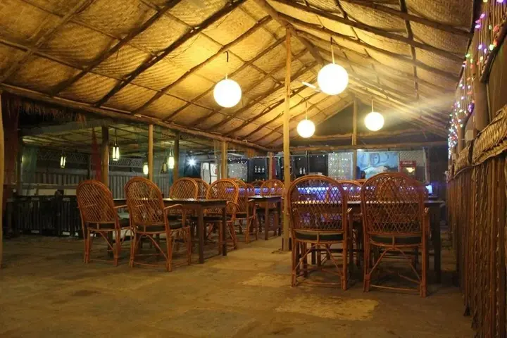 Морджим: Sea Bird Beach Cafe & Cottages