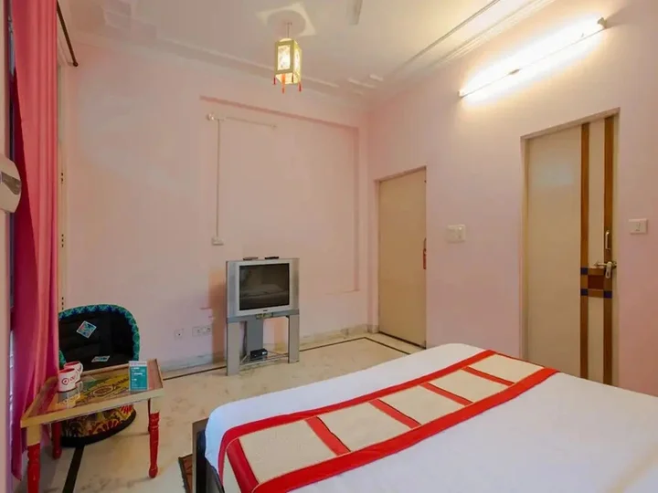 Джайпур: OYO 1060 Hotel Rahwaas