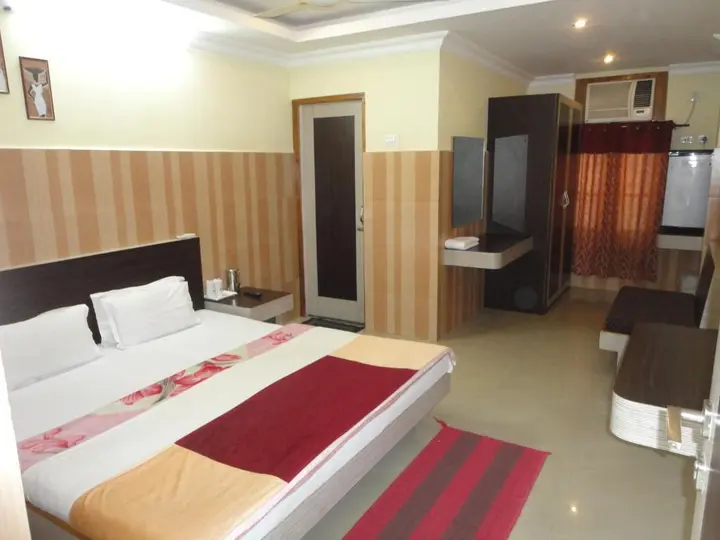 Гувахати: OYO 3356 Hotel Green Valley