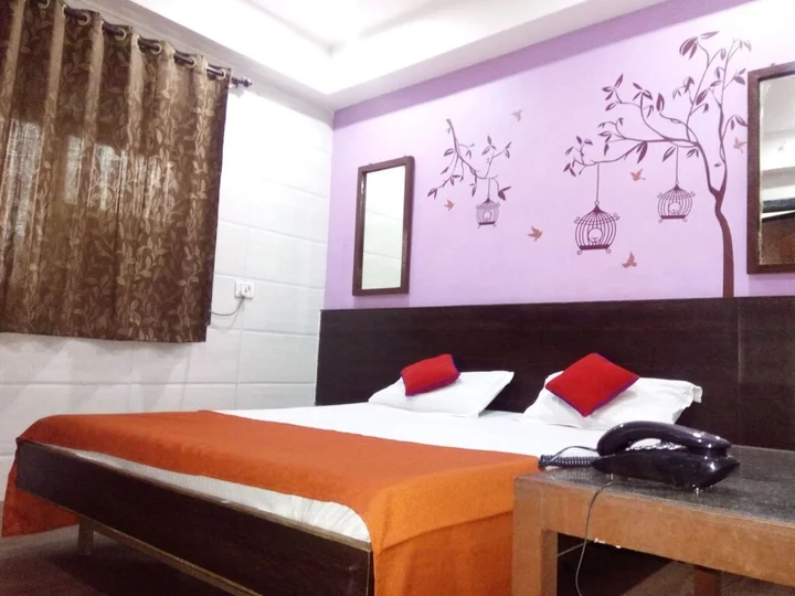 Панвель: Hotel Geetanjali St Bus Stand Panvel
