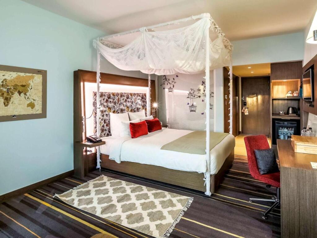 Нью-Дели: Novotel New Delhi Aerocity Hotel