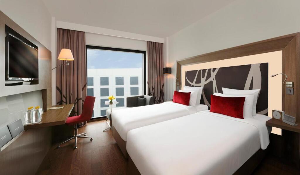 Нью-Дели: Novotel New Delhi Aerocity Hotel