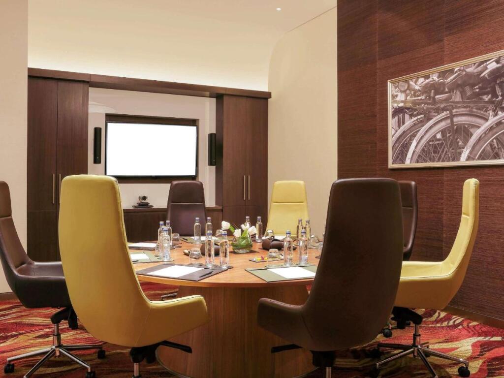 Нью-Дели: Novotel New Delhi Aerocity Hotel