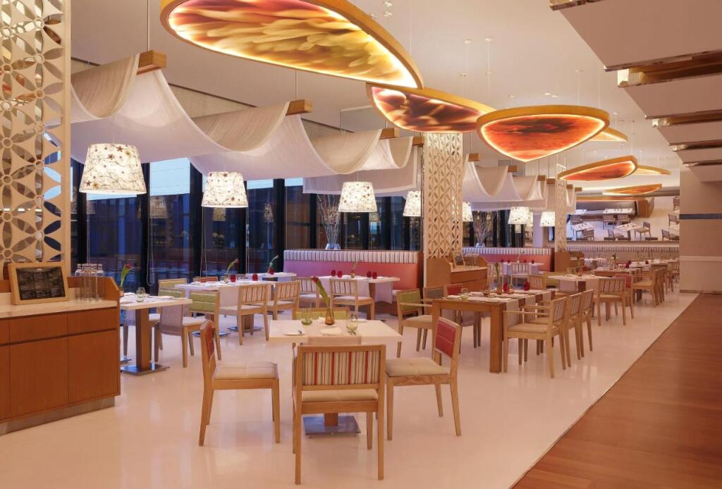 Нью-Дели: Novotel New Delhi Aerocity Hotel