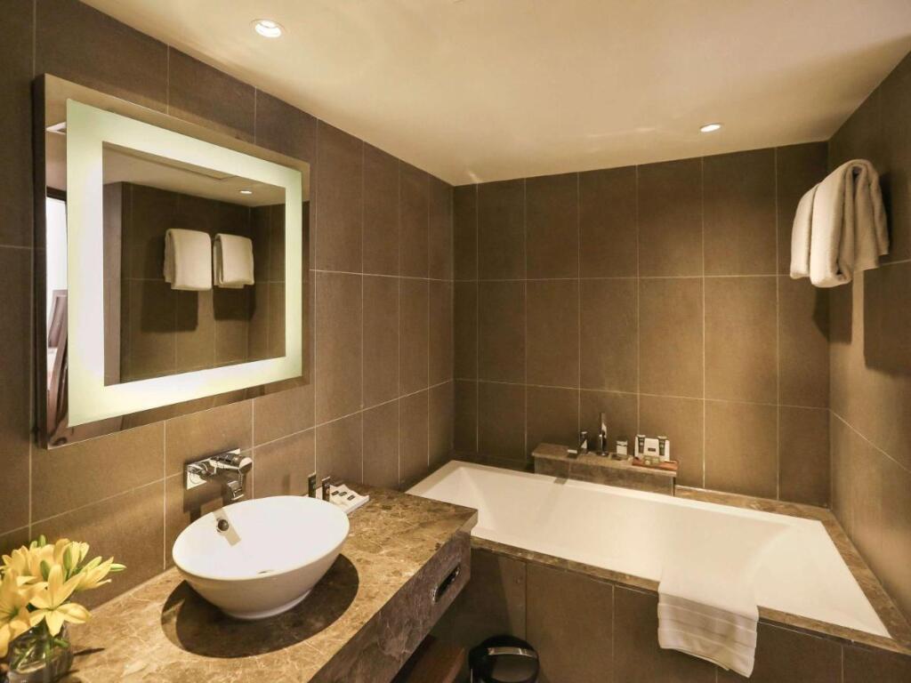 Нью-Дели: Novotel New Delhi Aerocity Hotel