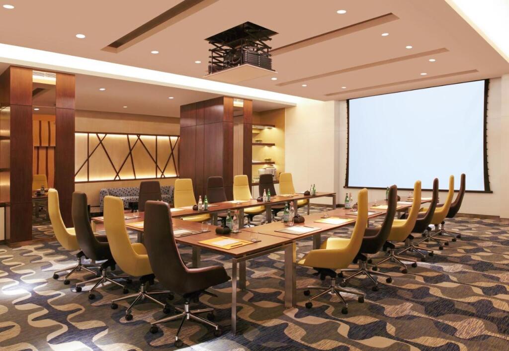 Нью-Дели: Novotel New Delhi Aerocity Hotel