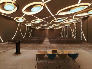 Нью-Дели: Pullman New Delhi Aerocity Hotel