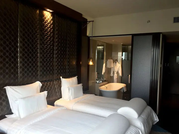 Нью-Дели: Pullman New Delhi Aerocity Hotel