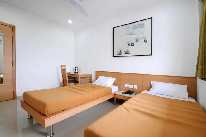 Ахмедабад: Hotel De Ecobiz