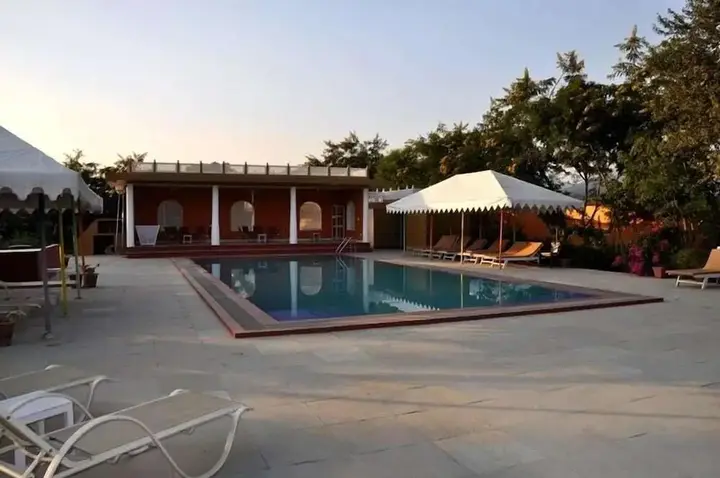 Ачрол: Achrol Bagh