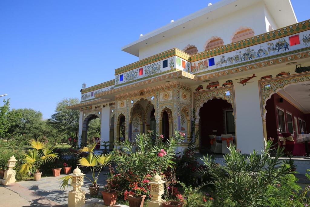 Ачрол: Achrol Bagh