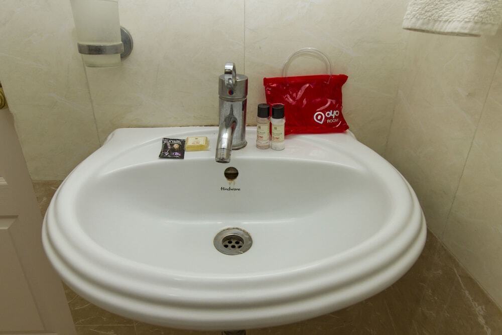 Бангалор: OYO 347 Hotel Fiesta Grand
