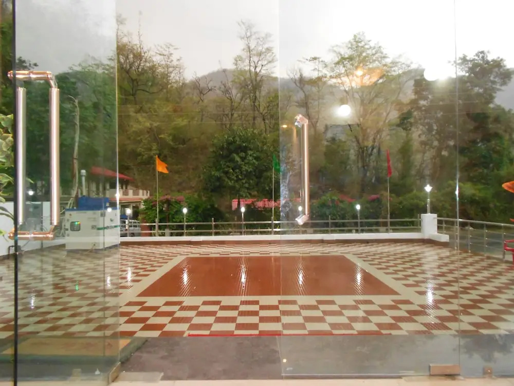 carousel image 0