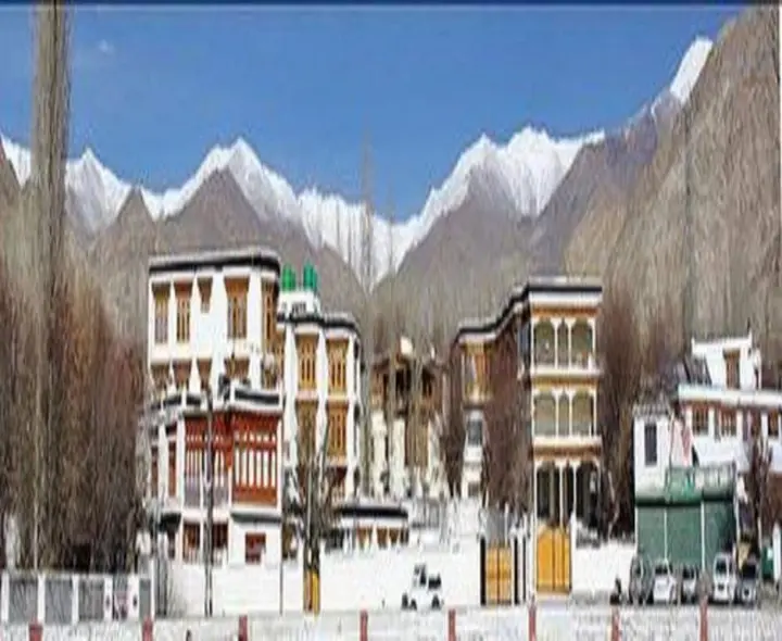 Лех: Karakoram Hotel