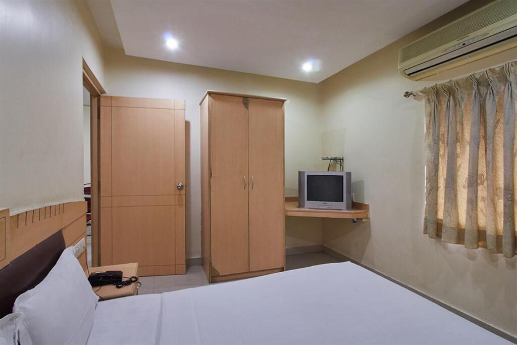 Hotel O Padmini Near Lakdikapool Metro Station — фото 1