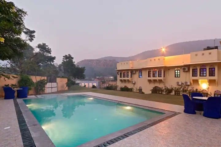 Джайпур: Hotel Dhula Garh