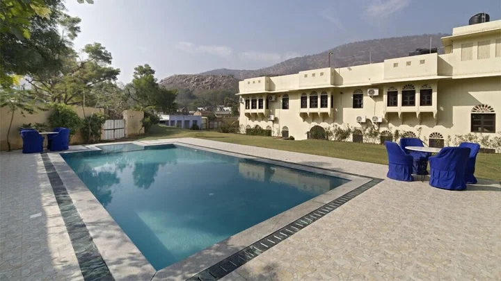 Джайпур: Hotel Dhula Garh
