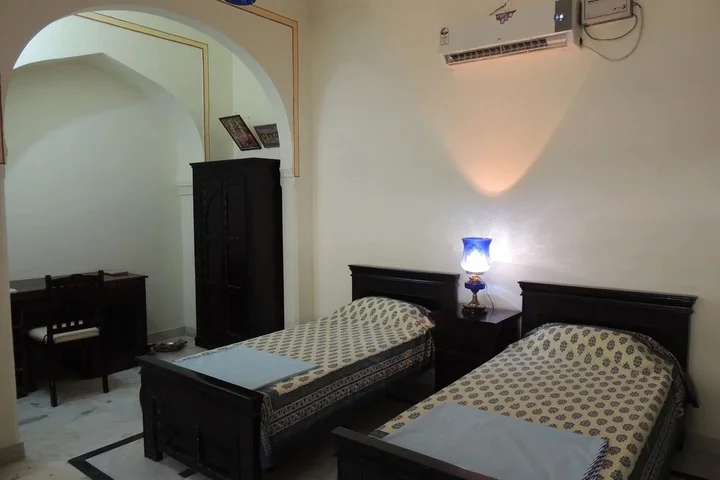 Джайпур: Hotel Dhula Garh