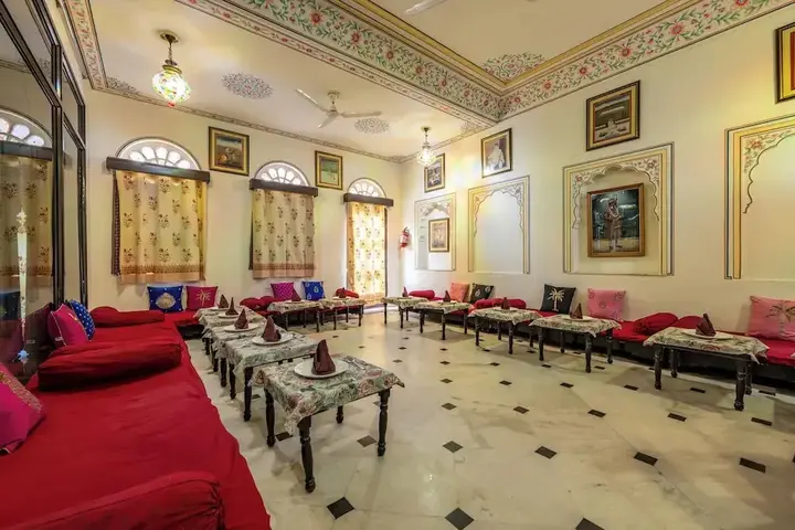 Джайпур: Hotel Dhula Garh
