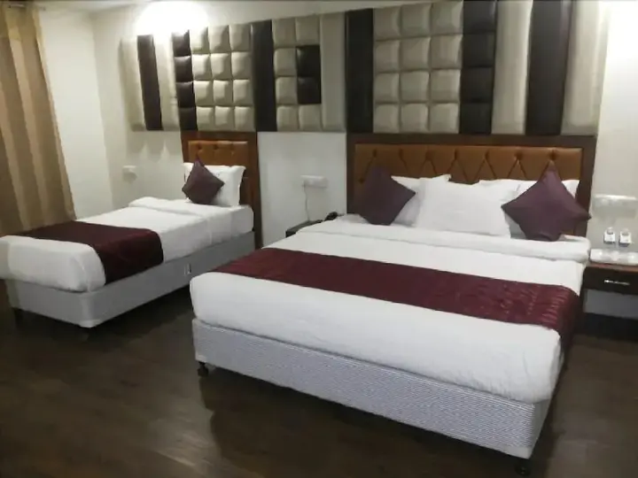 Катра: Hotel Mayur