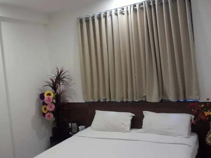 Нагпур: Hotel Flora Inn