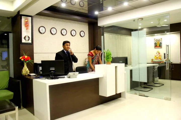 Нагпур: Hotel Flora Inn