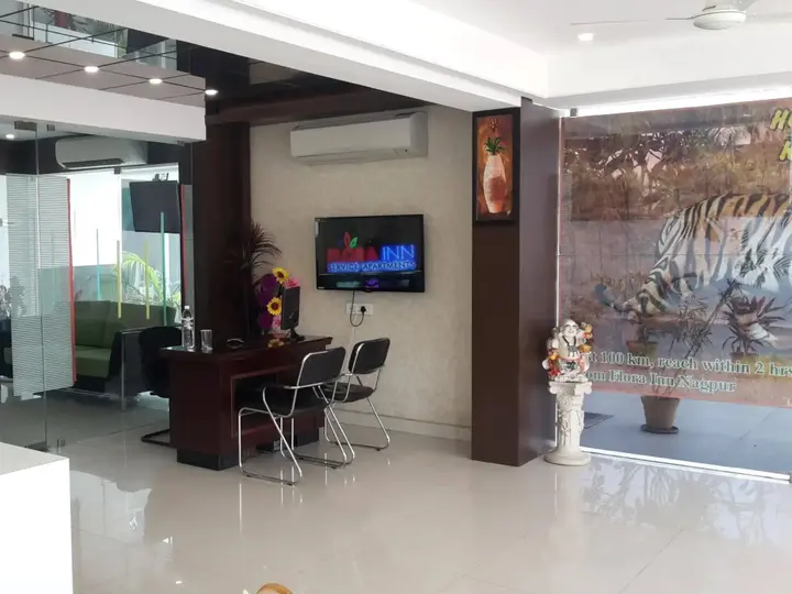 Нагпур: Hotel Flora Inn