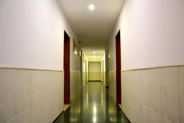 Нагпур: Hotel Flora Inn
