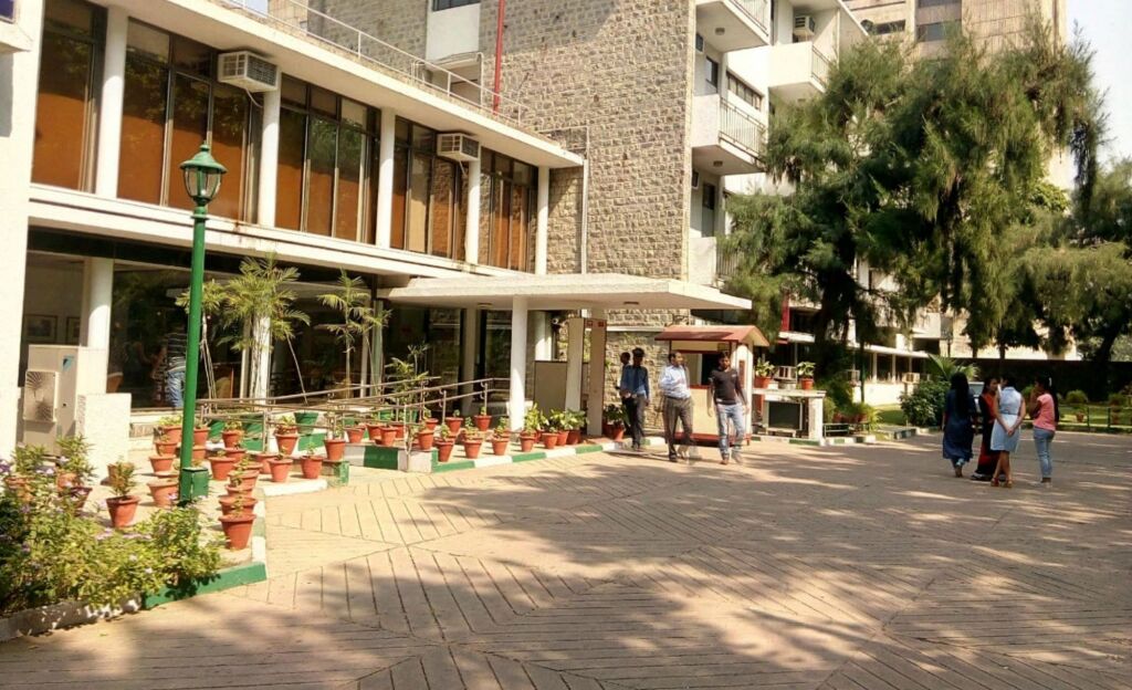 Нью-Дели: YMCA Tourist Hostel
