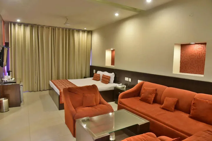 Чандигарх: Jullundur Hotel