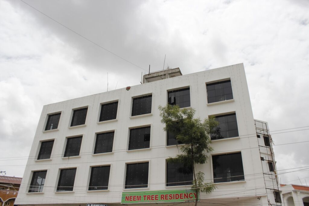 Шамшабад: Hotel Neem Tree