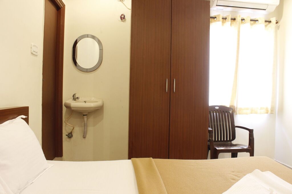 Шамшабад: Hotel Neem Tree
