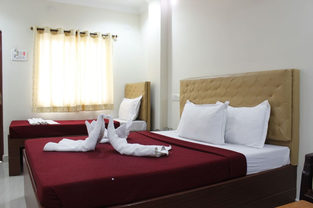 Шамшабад: Hotel Neem Tree