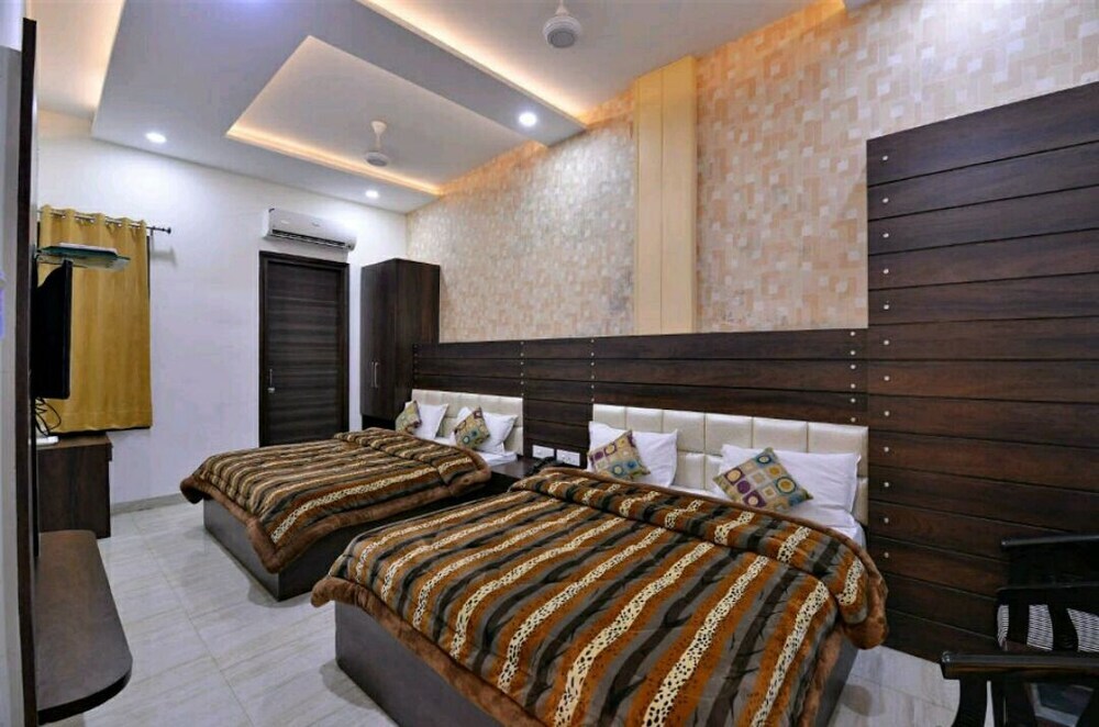 Амритсар: Hotel The Grand Galaxy