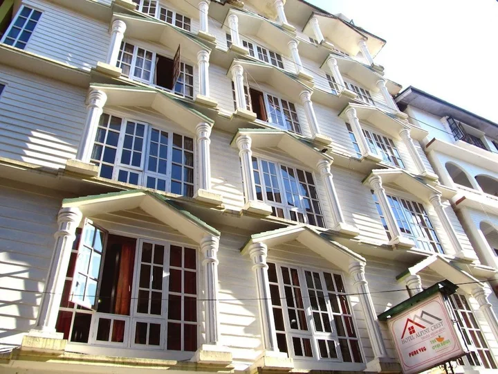 Гангток: Hotel Alpine Crest