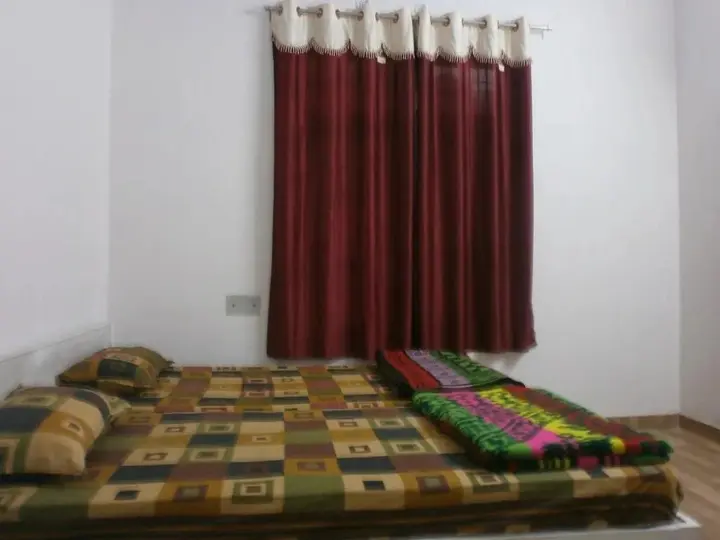 Сарнатх: Samrat Palace Guest House