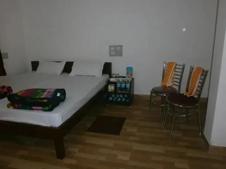 Сарнатх: Samrat Palace Guest House