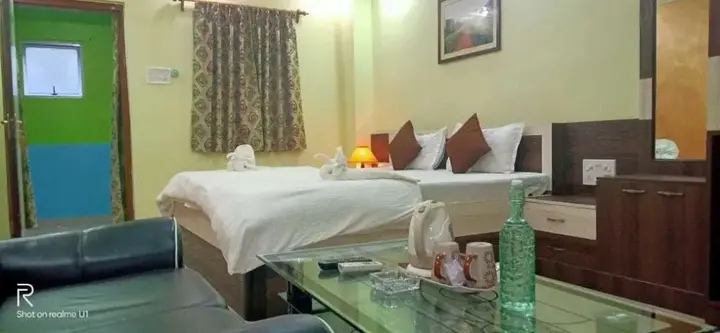 Малда: Hotel Gitanjali Maldah