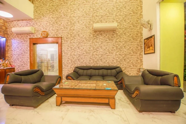 Бахадрабад: V Resorts Rajaji National Park