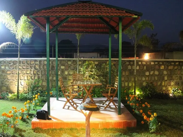 Бахадрабад: V Resorts Rajaji National Park