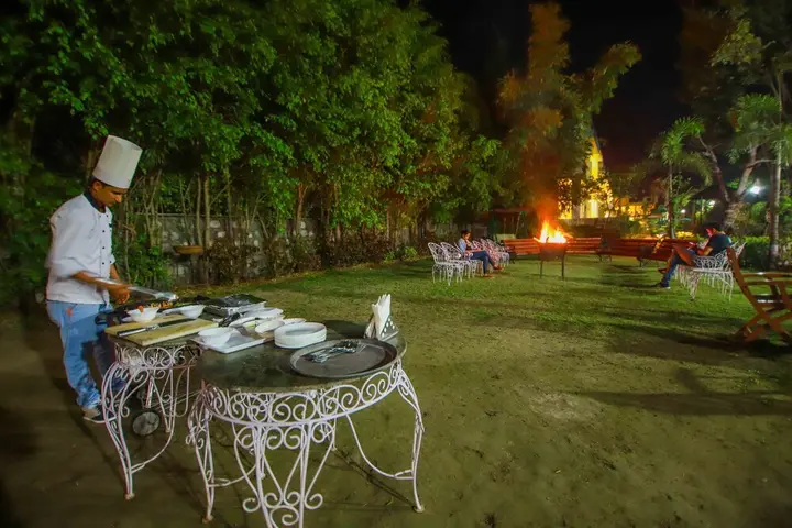 Бахадрабад: V Resorts Rajaji National Park
