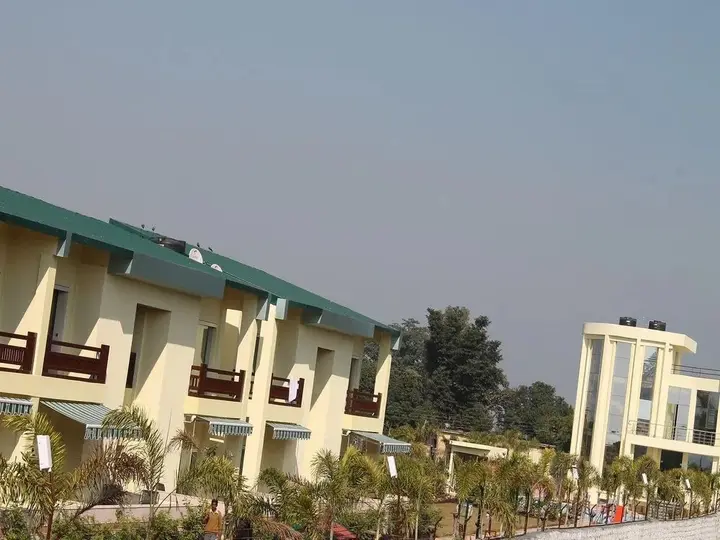 Бахадрабад: V Resorts Rajaji National Park