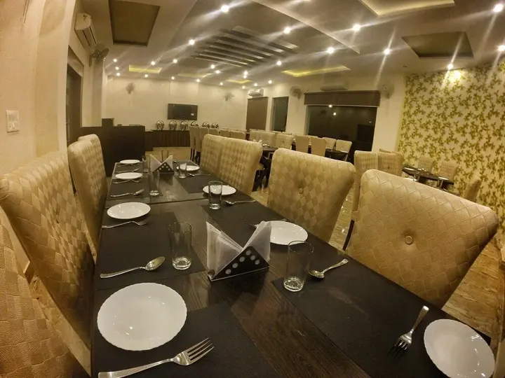 Бахадрабад: V Resorts Rajaji National Park