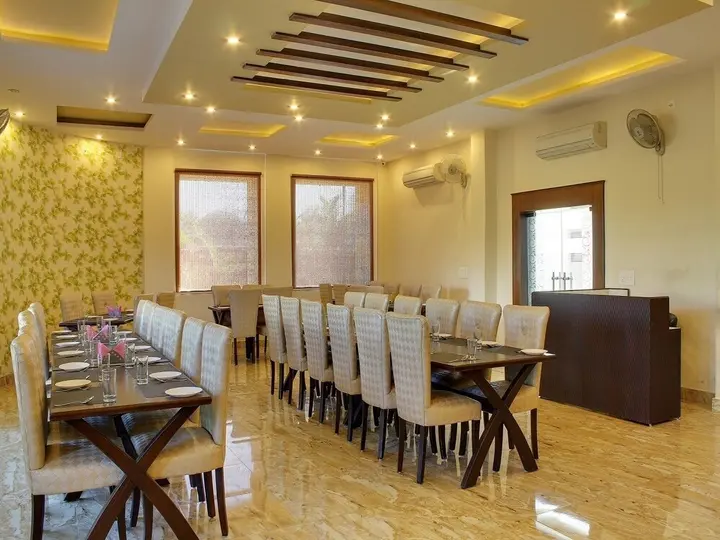 Бахадрабад: V Resorts Rajaji National Park